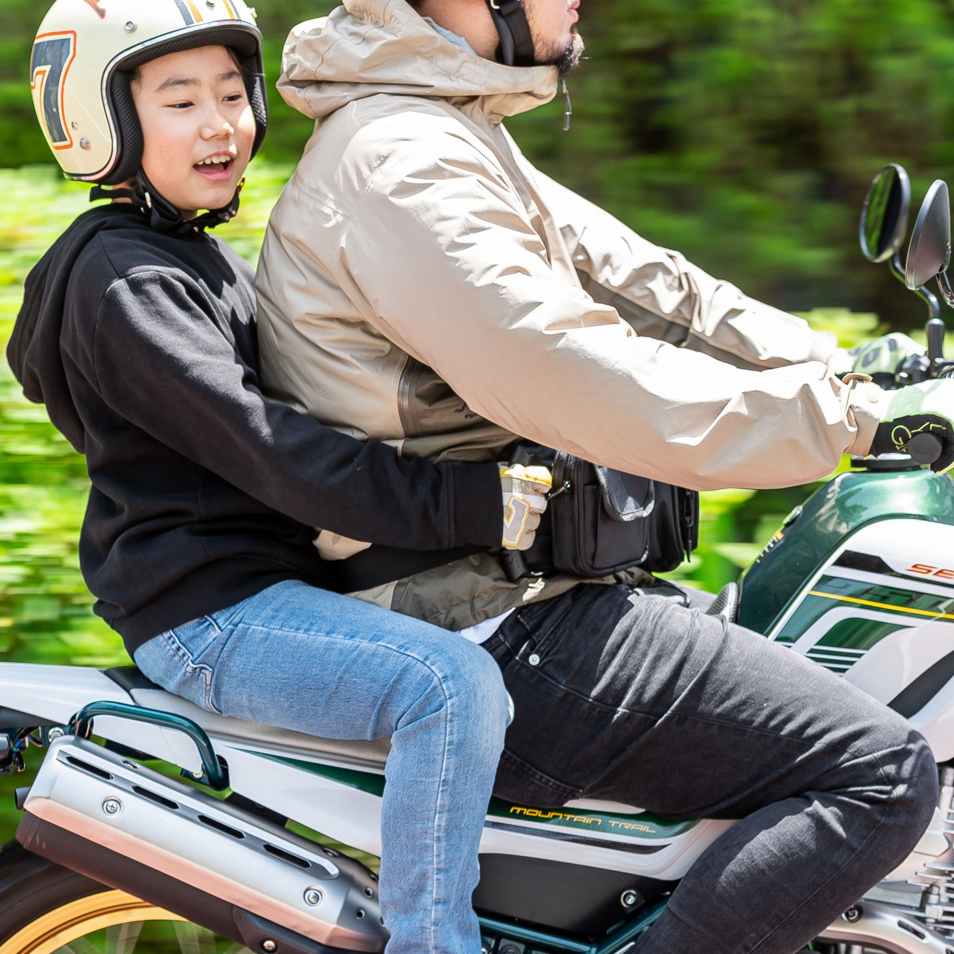 タンデムベルト バイク オートバイ 二人乗り ツーリング 安全対策 子供