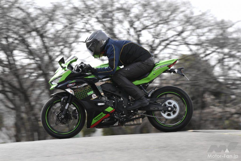 「【＋3万250円でトルクが増す】250ccスポーツバイクをサブコンチューン「ラピッドバイクEASY」｜カワサキ Ninja ZX-25R連載1/3」の1枚目の画像