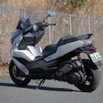 「いい意味で普通のスクーター。BMW C400GTはキビキビ走るしライポジもグッド！」の6枚目の画像ギャラリーへのリンク