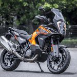 「これほどの性能、どこへ出かけようかと悩んでしまう。｜KTM1290 SUPER ADVENTURE S試乗レポート」の6枚目の画像ギャラリーへのリンク