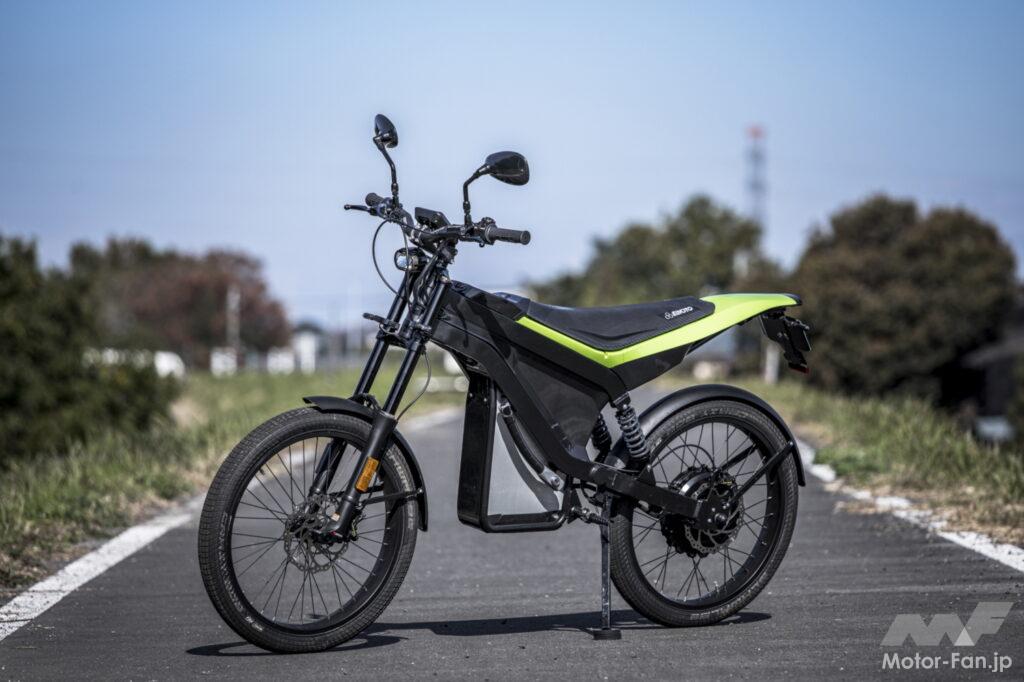 「電動バイクなのに自転車みたい！ 車体も軽くて、なんだか新鮮。｜ELMOTO・HR-4」の1枚目の画像