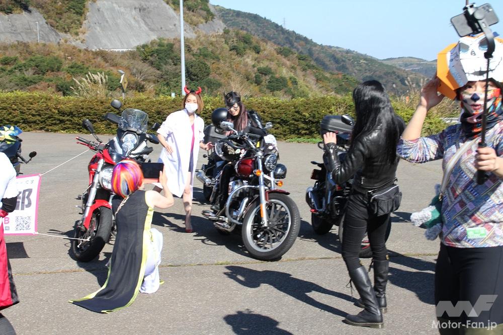 「バイパラ（の一部）をバイク女子が仮装でジャック！｜バイク女子部ミーティング in バイカーズパラダイス南箱根」の9枚目の画像