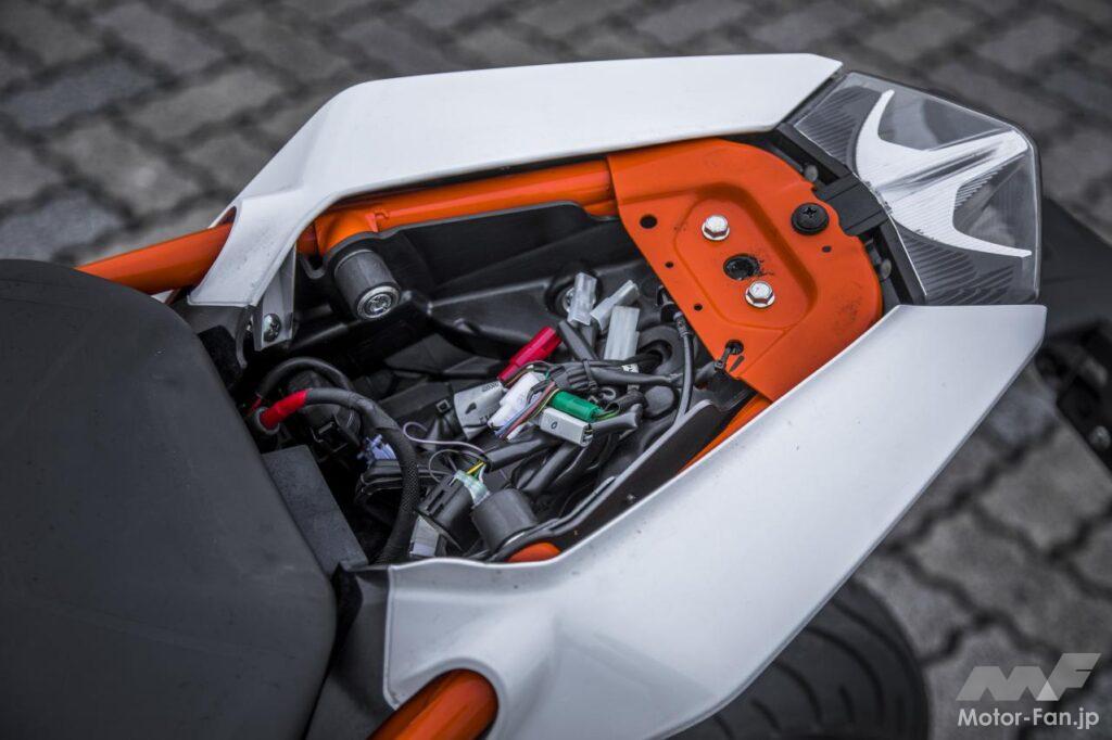 「KTM125DUKE試乗レポ｜125ccなのに400ccクラスの立派な車格、標準装備のラジアルタイヤもなかなかイイ。」の21枚目の画像