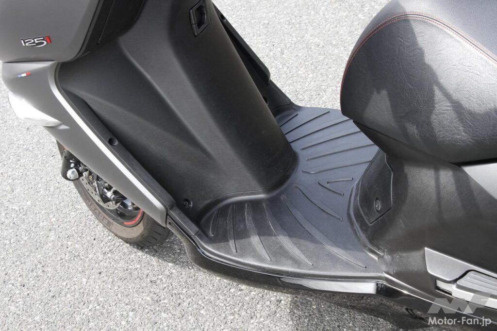 「プジョー・シティスター125RS｜国産車とはひと味違う、密かなラグジュアリー系スクーターだ。」の17枚目の画像