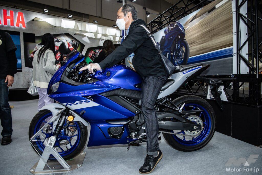 「身長163cm｜東京モーターサイクルショーで挑む、ヤマハ車・足つきチェック！｜」の3枚目の画像