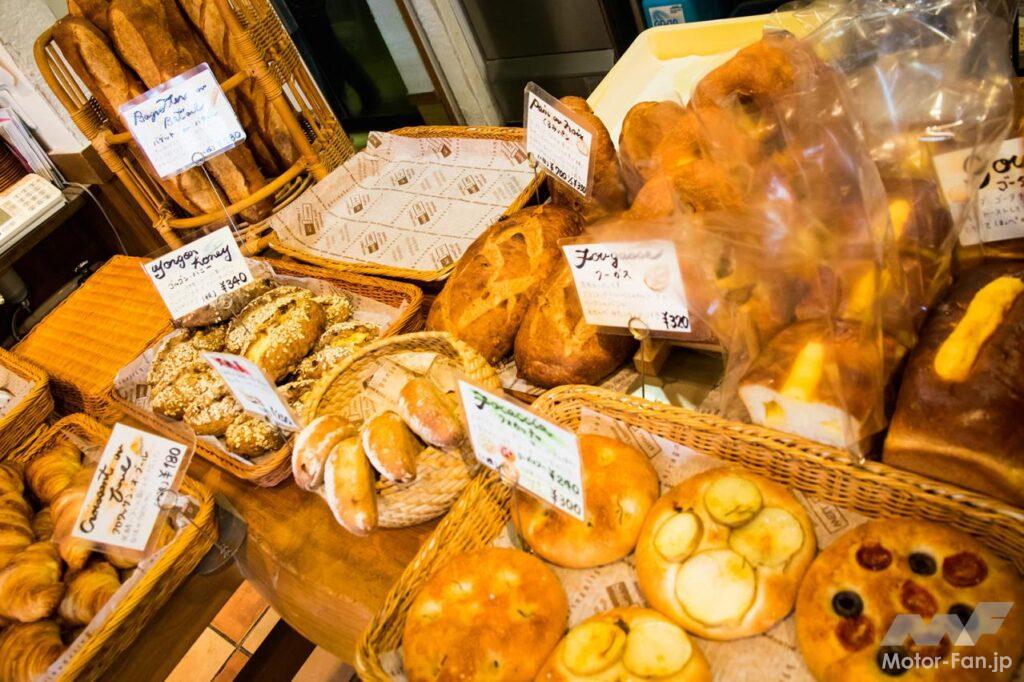 「まるで南フランスのようなテラスでおいしいパンが食べ放題！【東京・奥多摩ツーリング／第十六回　あきる野　ラ・フーガス】」の7枚目の画像