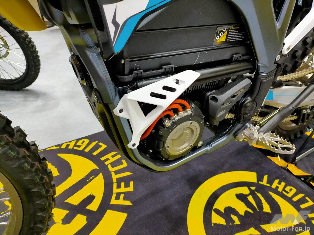 「SUR-RON（サーロン）の新型電動バイク「Storm Bee」｜0-50km/hを1.8秒で到達する俊足が自慢！」の12枚目の画像
