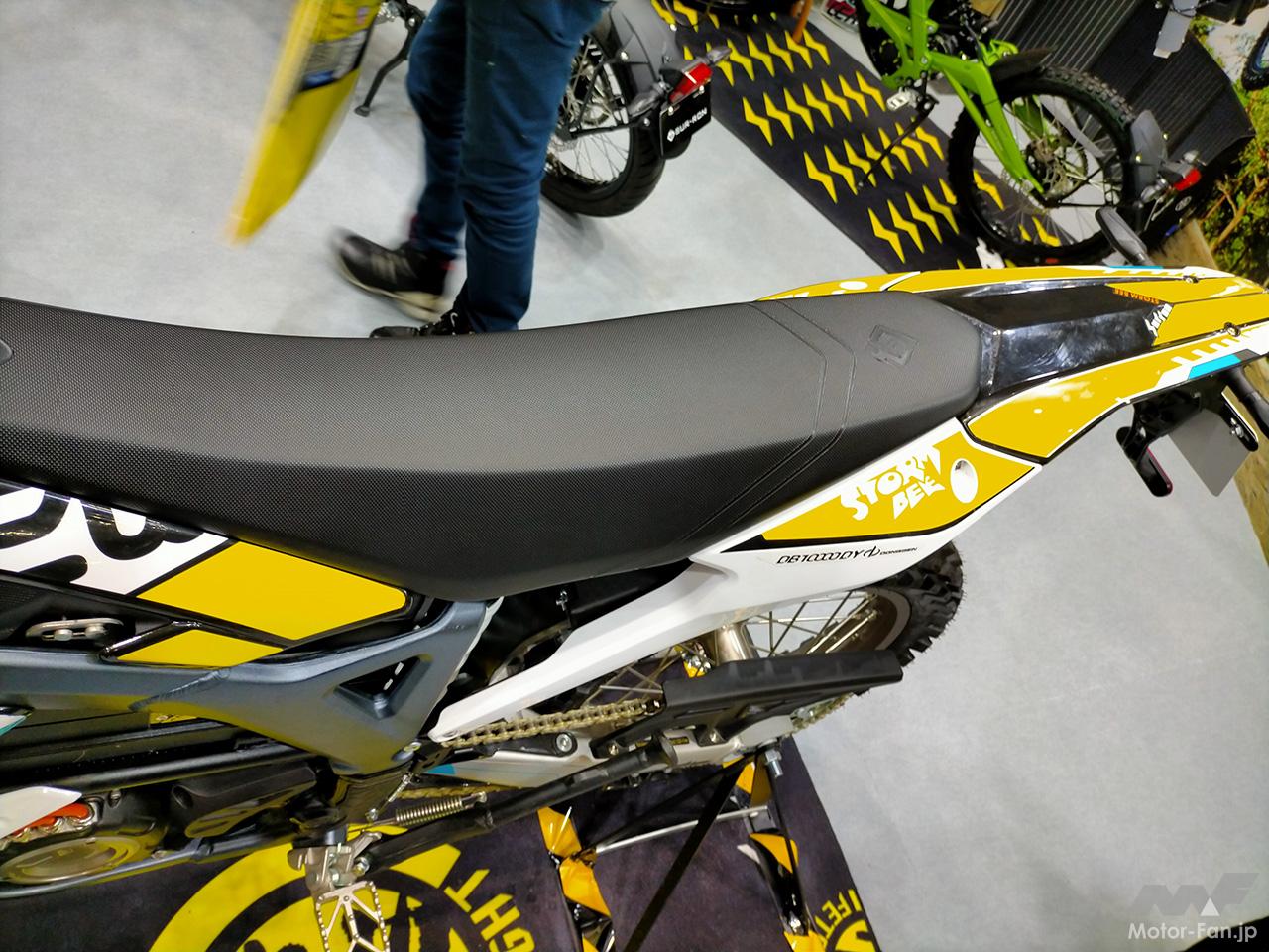 「SUR-RON（サーロン）の新型電動バイク「Storm Bee」｜0-50km/hを1.8秒で到達する俊足が自慢！」の14枚目の画像