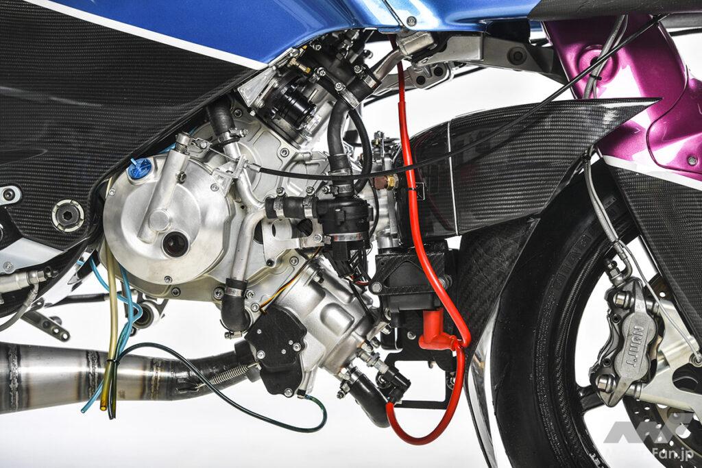 「令和の時代に2ストバイク、日本でも販売です｜エンジンはユーロ5に適合した2スト250cc Vツイン！【ランゲンテクノロジー／ヴィンス Srl】」の34枚目の画像
