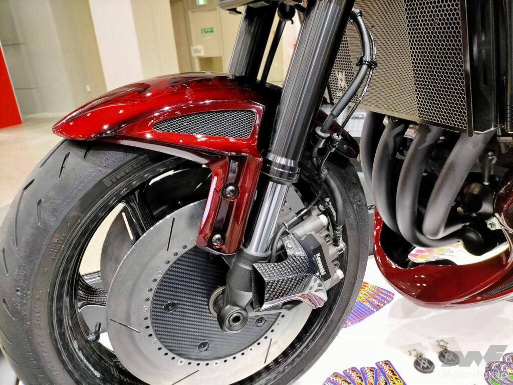 「ARCHI（アーキ）が製作したカワサキZ900RSは本気仕様のZ1B風・赤玉虫カラー」の11枚目の画像
