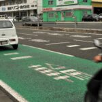 沖縄県の不思議な交通ルール、「バイクは第1通行帯を走れ規制」。観光ライディングは注意が必要です！　 - okinawa_kisei_njm03