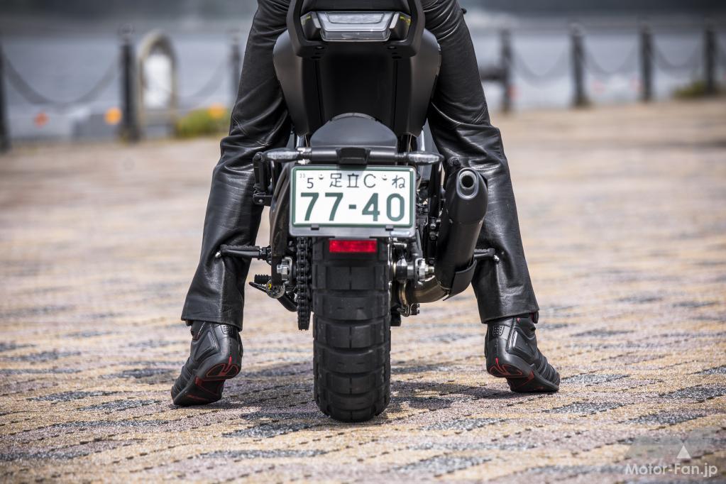 「250ccに匹敵するスマートさ｜ハスクバーナ“スヴァルトピレン401”街乗り徹底試乗」の20枚目の画像