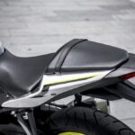 「カジュアル系250ccスポーツの決定版、ヤマハYZF-R25｜ 450kmの試走で見えてきたこと。【実走燃費】」の15枚目の画像ギャラリーへのリンク