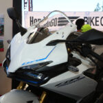 インドネシアで発表ほやほやのホンダ新型CBR250RR。MotoGP「もてぎ」で生で見た！ よりシャープな顔で空力アップ？ 走りにも期待大 - 202209_honda_cbr250rr_05