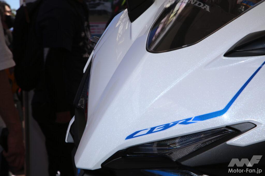 「インドネシアで発表ほやほやのホンダ新型CBR250RR。MotoGP「もてぎ」で生で見た！ よりシャープな顔で空力アップ？ 走りにも期待大」の6枚目の画像