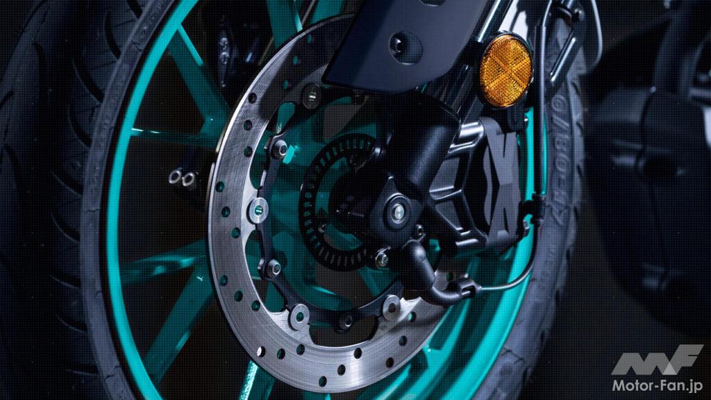 「125ccバイクにも5インチTFTメーターが装備の時代！　ヤマハ、欧州で新型「MT-125」を発表！｜トラコン装備」の33枚目の画像