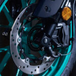 「125ccバイクにも5インチTFTメーターが装備の時代！　ヤマハ、欧州で新型「MT-125」を発表！｜トラコン装備」の33枚目の画像ギャラリーへのリンク