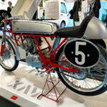 「東京オートサロン会場で見つけたバイクねた｜金属3DプリンターでCR110カブレーシング用エンジン部品を製作【東京オートサロン2023】」の8枚目の画像ギャラリーへのリンク