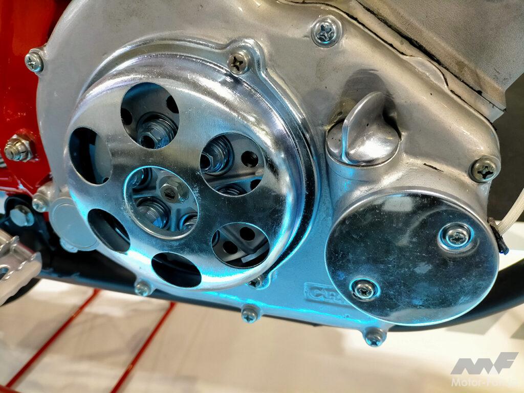 「東京オートサロン会場で見つけたバイクねた｜金属3DプリンターでCR110カブレーシング用エンジン部品を製作【東京オートサロン2023】」の18枚目の画像