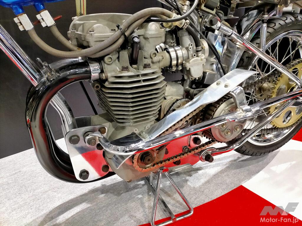 「東京オートサロン2023会場で見つけたバイクネタ。チューニングメーカー「HKS」が開発！オートレースを席巻した伝説のエンジン“200E”【東京オートサロン2023】」の5枚目の画像