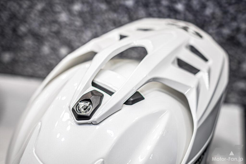 「話題の新ヘルメット、あれこれかぶってみました。｜ アライ・ショウエイ・カブト 大阪・東京モーターサイクルショー2023」の19枚目の画像
