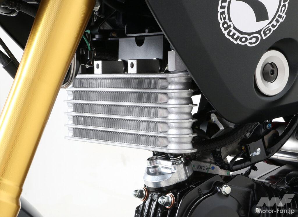 「容量たっぷりの5段コア、125cc用オイルクーラーです。チューニングエンジンを的確に冷やす！モンキー125・グロムのスーパーオイルクーラーKIT【キタコ】」の17枚目の画像