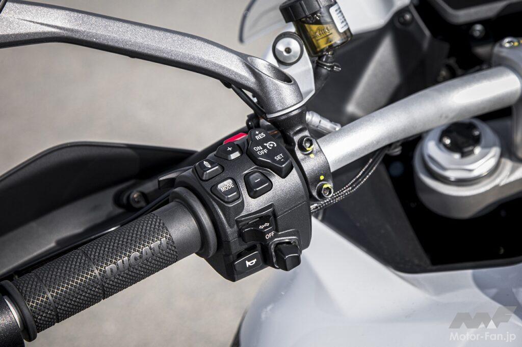 「「4台のバイクを1台に」を体現したDUCATI ムルティストラーダV4s。これは良きアドベンチャーツアラーでした。【新車試乗記】」の24枚目の画像