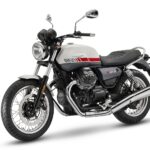 「モト・グッツィV85TTの新色ブルーが綺麗｜2023年モデルV7 SPECIAL / V7 STONE / V85TT に新グラフィックを採用」の9枚目の画像ギャラリーへのリンク