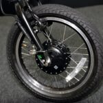 「ベネリのバイク？ いいえ電動自転車です！ 前輪駆動の折りたたみ式電動アシスト自転車｜大阪・東京モーターサイクルショー2023」の3枚目の画像ギャラリーへのリンク