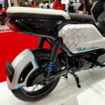 「大手チェーンメーカー「D.I.D」が電動バイクを製作！　外装・フレーム・足周りは独自開発。e-CONCEPT｜大阪・東京モーターサイクルショー2023」の7枚目の画像ギャラリーへのリンク