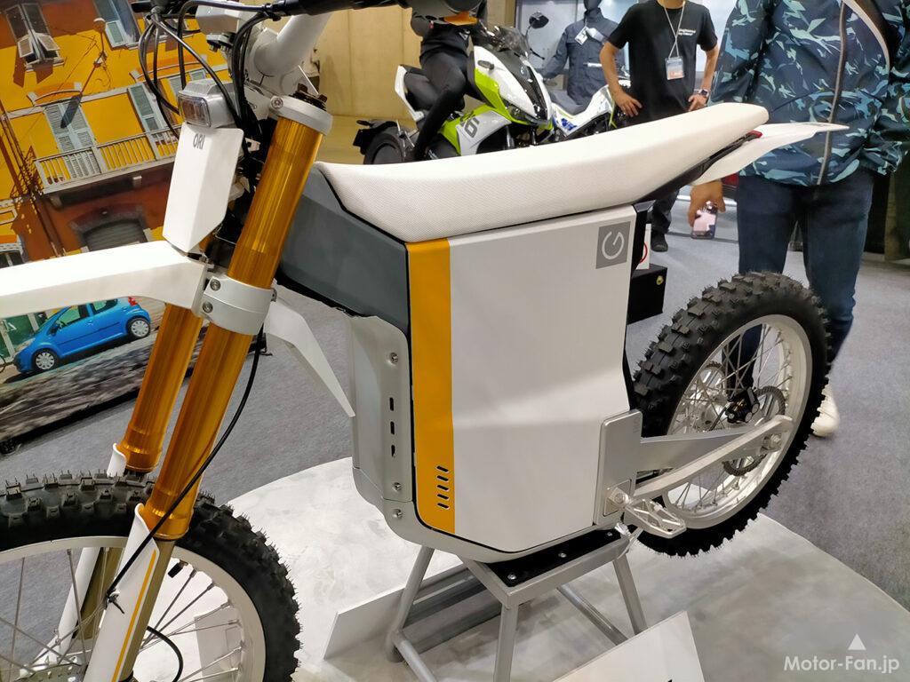 「電動だから静かに乗れる、遊べる！　電動オフロードバイク「GOWOW ORI」はIPX7の耐水性＆耐塵性を両立｜大阪・東京モーターサイクルショー2023」の11枚目の画像