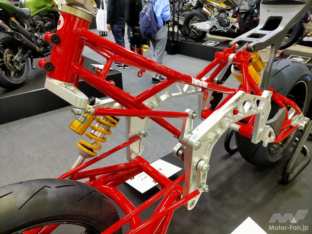 「イタリア車「ビモータ TESI-3D」はフロントにもスイングアームを装備！先進のハンドリング獲得に成功したフレーム＆足周りの構造を徹底チェック｜大阪・東京モーターサイクルショー2023」の4枚目の画像