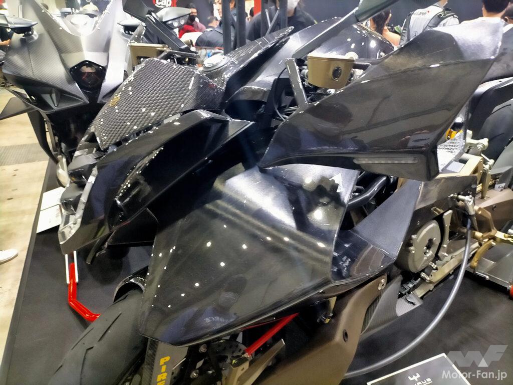 「2288万円のバイク、世界20台限定。イタリアのヴァイルス エイリアン988｜大阪・東京モーターサイクルショー2023」の10枚目の画像
