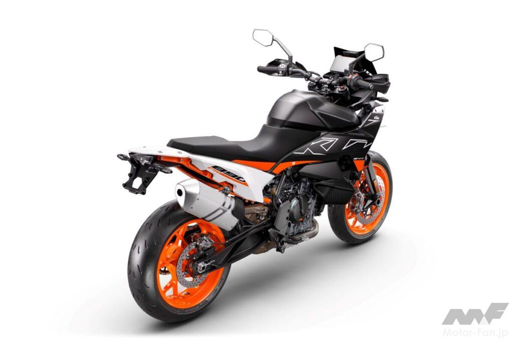 「KTMのニューマシンは17インチのロードモデル、 KTM 890 SMTが発売」の4枚目の画像