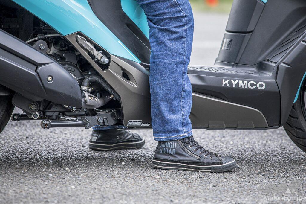 「鮮やかブルーのビッグスクーター、X-TOWN CT250。さて、実力はどうでしょう？｜KYMCO」の13枚目の画像