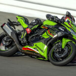 「これは良き400cc！　カワサキの新型４気筒 Ninja ZX-4RR KRT EDITION／Ninja ZX-4R SEを解説【スタイリング・装備編】」の42枚目の画像ギャラリーへのリンク