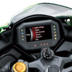 「これは良き400cc！　カワサキの新型４気筒 Ninja ZX-4RR KRT EDITION／Ninja ZX-4R SEを解説【スタイリング・装備編】」の31枚目の画像ギャラリーへのリンク