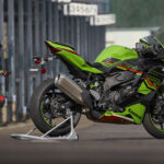 「これは良き400cc！　カワサキの新型４気筒 Ninja ZX-4RR KRT EDITION／Ninja ZX-4R SEを解説【スタイリング・装備編】」の27枚目の画像ギャラリーへのリンク