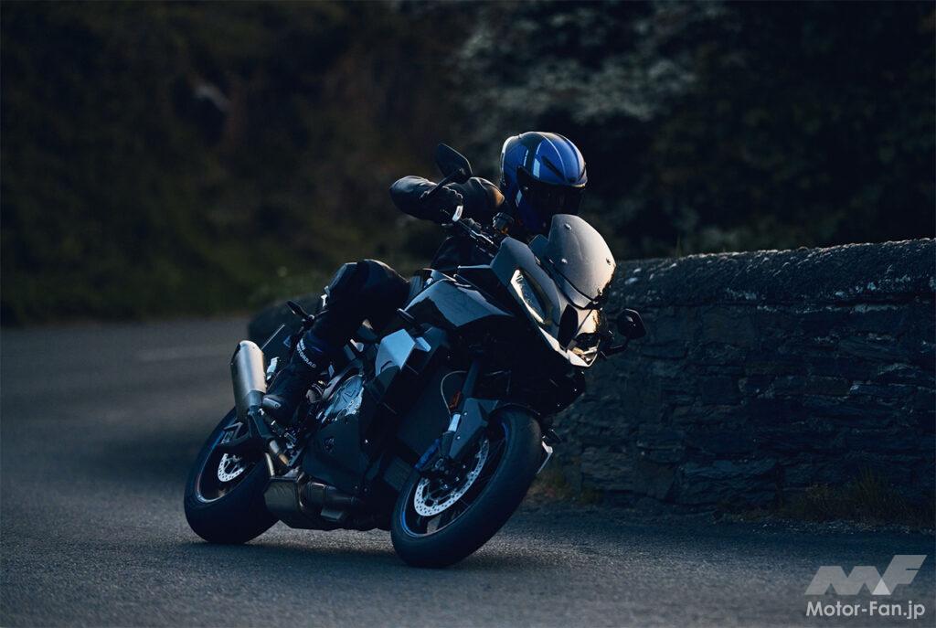「BMW Motorradから最高速280km/hの新モデル、「M1000XR」のプロトタイプを発表｜最大出力200馬力のクロスオーバースポーツ」の4枚目の画像