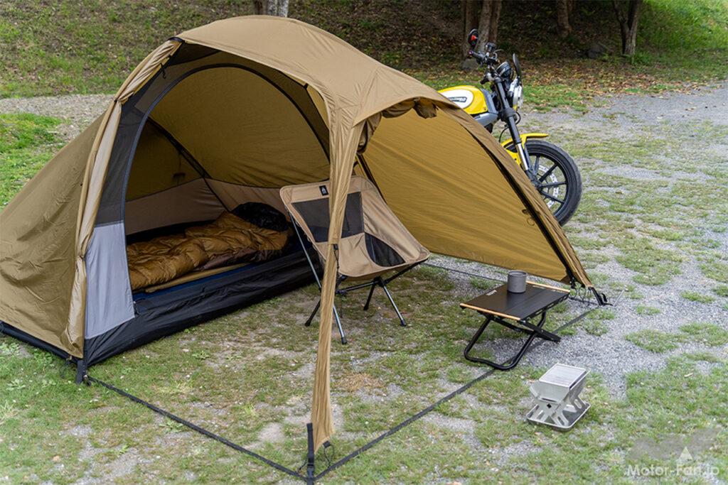 「収納サイズ44cm×Φ18cmはバイクキャンプにちょうどいいサイズ。2ルーム構造・ドーム型・簡単設置の快適テント「マエヒロドーム」」の3枚目の画像