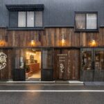 「東京浅草のカフェ「ORTIGA」にロイヤルエンフィールドの各車両を展示」の2枚目の画像ギャラリーへのリンク