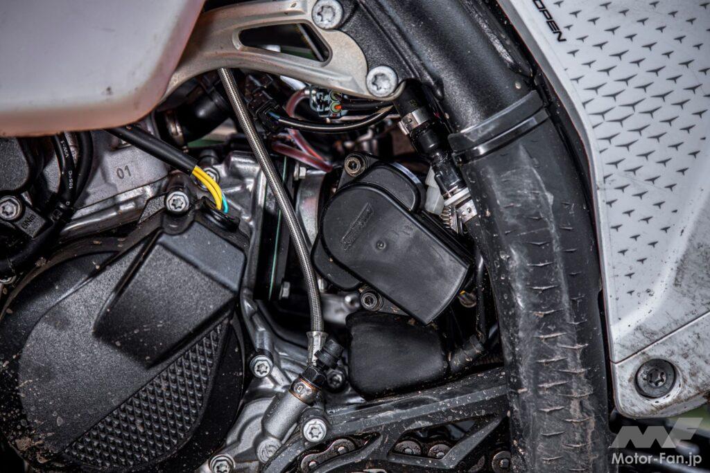 「TPIからTBIとなった新型KTM150EXC｜次世代型エンデューロモデルの最小排気量であり最軽量！」の14枚目の画像