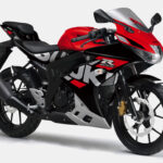 「原付二種スーパースポーツ、ヤマハ新型「YZF-R125」とスズキ「GSX-R125」はどっちが買い？ 比べてみた。」の17枚目の画像ギャラリーへのリンク