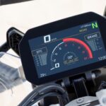 「【BMW・R1300GS海外試乗記】10年に一度のモデルチェンジ。バイク界のキング「GS」 の新たな時代への展開。軽量化、高出力化、そして一足飛びのアジリティーを見る。｜解説編」の28枚目の画像ギャラリーへのリンク