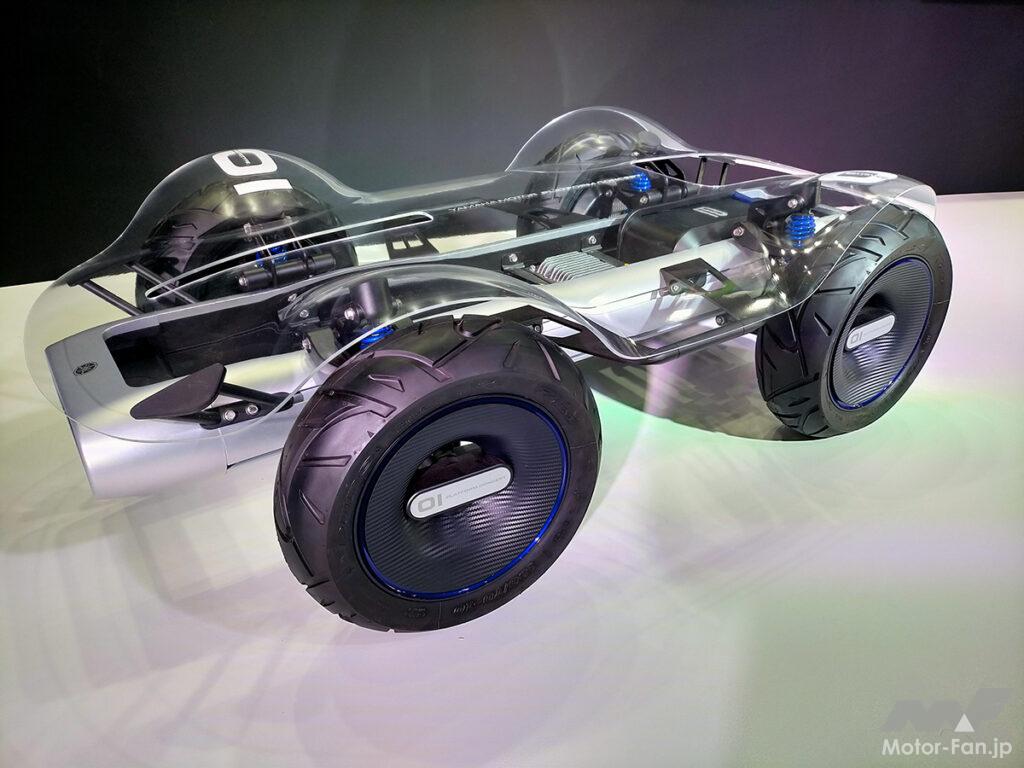 「キング・ケニーも駆ったヤマハ世界GPワークスのストロボカラー車も！　ヤマハが近未来型の小型コンセプトモデルを展示【東京オートサロン2024】」の15枚目の画像