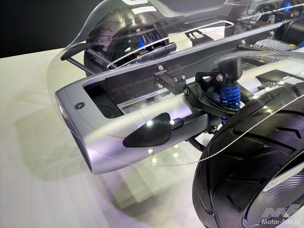 「キング・ケニーも駆ったヤマハ世界GPワークスのストロボカラー車も！　ヤマハが近未来型の小型コンセプトモデルを展示【東京オートサロン2024】」の16枚目の画像