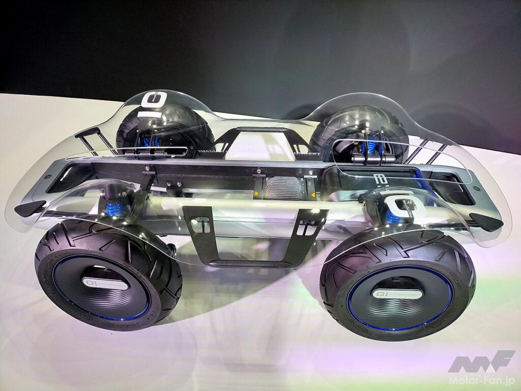 「キング・ケニーも駆ったヤマハ世界GPワークスのストロボカラー車も！　ヤマハが近未来型の小型コンセプトモデルを展示【東京オートサロン2024】」の19枚目の画像