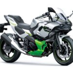 「カワサキから新登場のハイブリッドバイク「Ninja 7 Hybrid」｜600ccクラスのサイズながら1000ccクラスのスタートダッシュ！」の2枚目の画像ギャラリーへのリンク