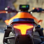 「【90％が新設計】KTM・390DUKE 海外試乗記｜排気量アップで一段と力強く、高速コーナーもピタッと安定！」の8枚目の画像ギャラリーへのリンク