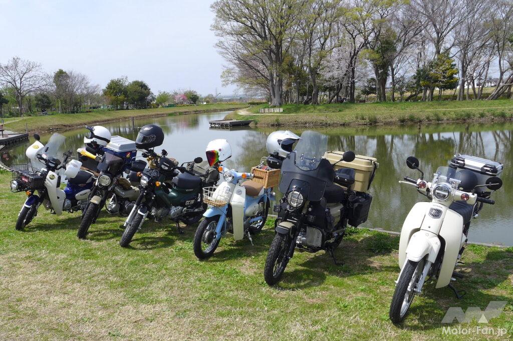 「埼玉県八潮市に！　スーパーカブを中心にミニバイク386台が大集合。『Cafeはらっぱ』初主催のミーティング『ハラミ』に行ってみた！」の1枚目の画像